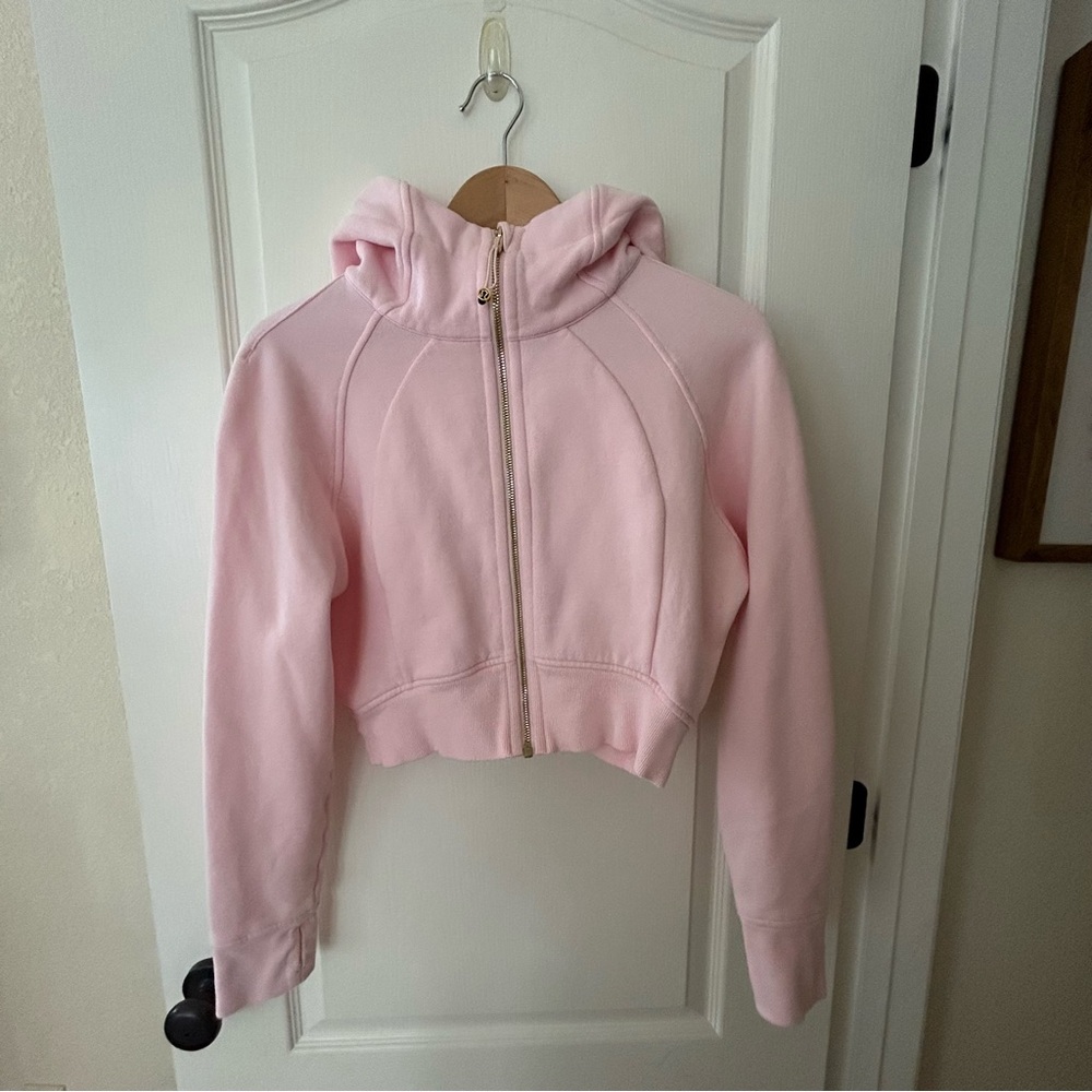 🌸Ladies STRAWBERRY MILKSHAKE lululemon scuba hoodie, size 8🌸
